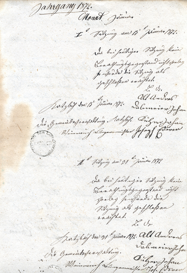 1872