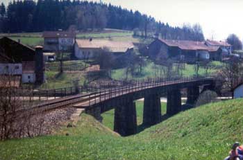 Das Bauwerk vom Nord- zum Südpfeiler